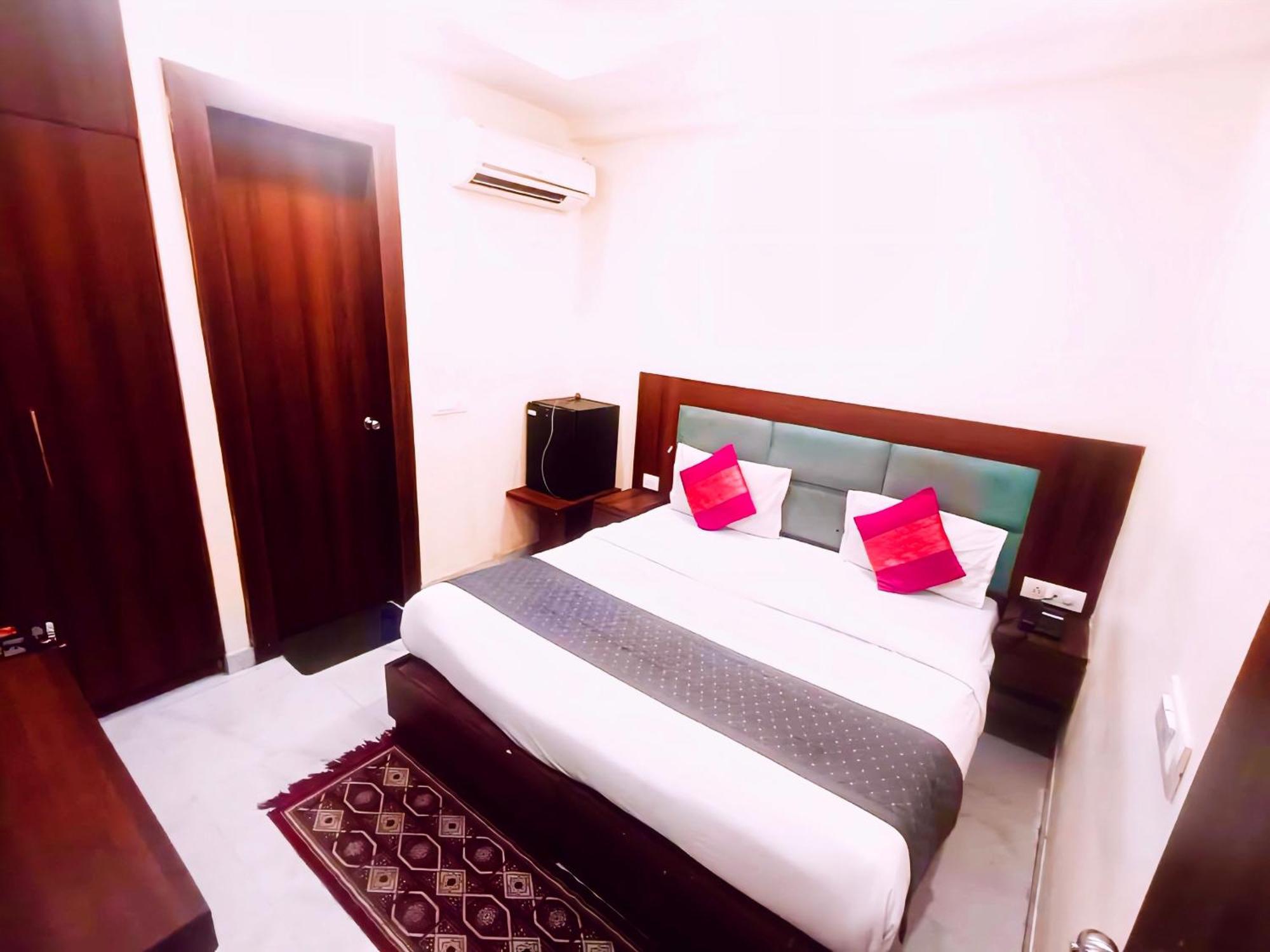 Hotel Shiva International Near By Igi Airport Nova Deli Exterior foto